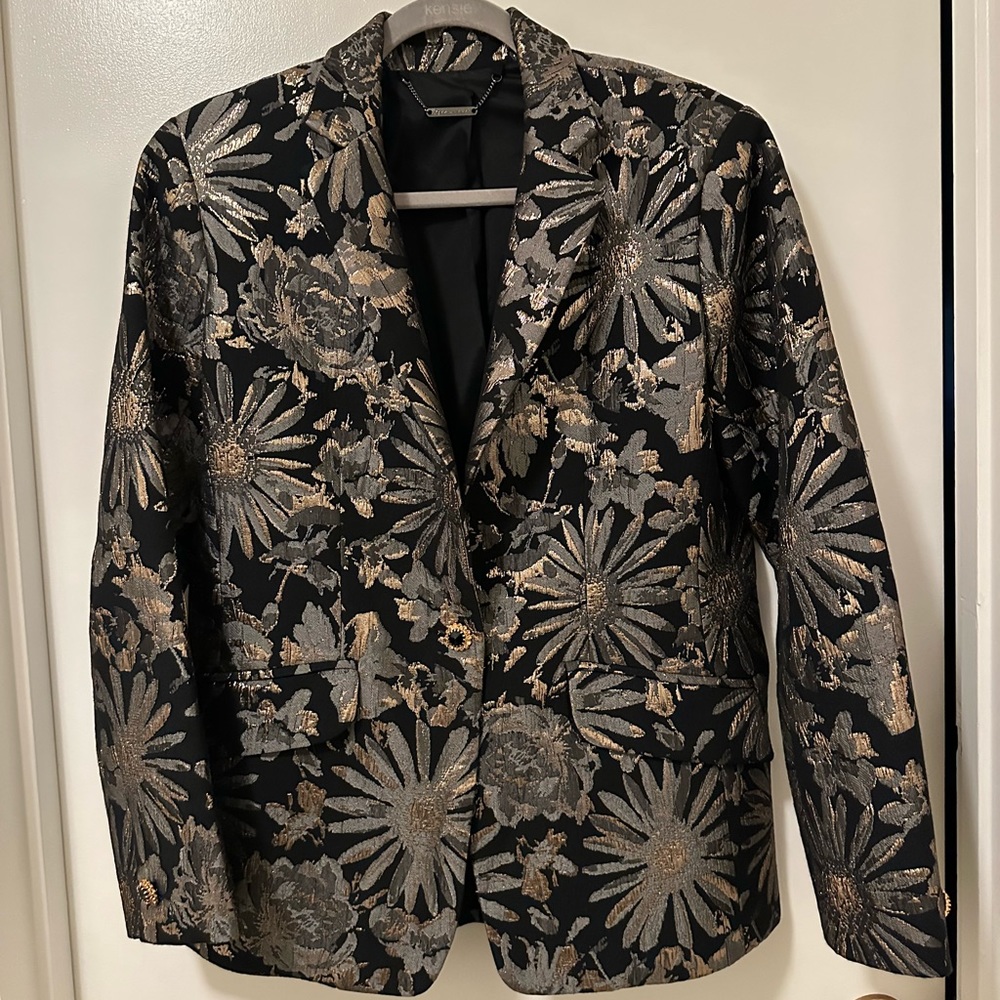 Festive Trina Turk blazer size 10